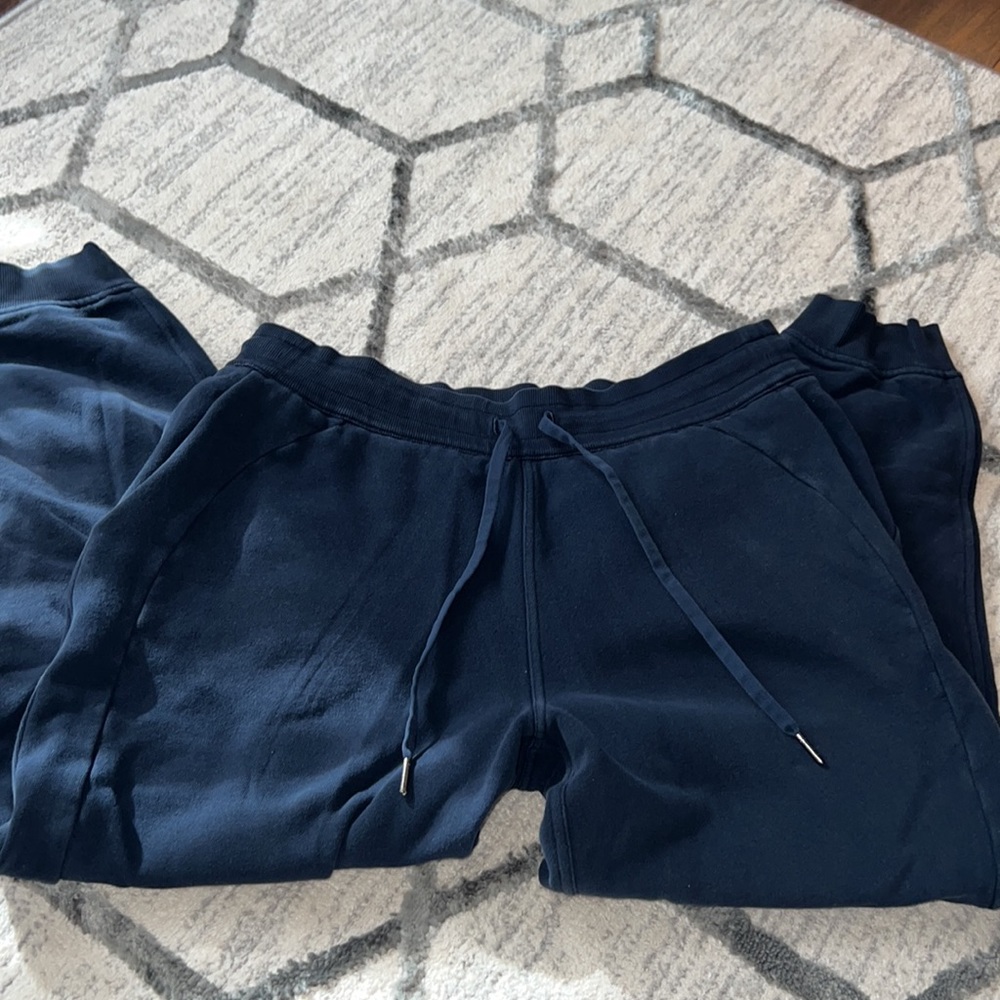 Lululemon High Rise Joggers - Picture 2 of 4